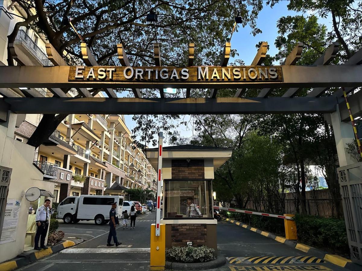 East Ortigas Mansions By Ma Apartment Manila Bagian luar foto